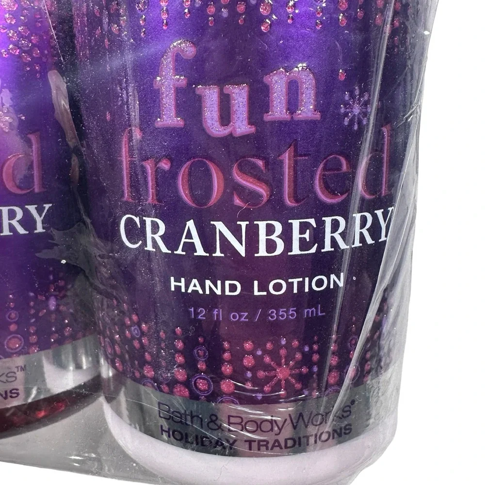 Bath & Body Works Fun Frosted Cranberry Hand Soap & Lotion Holiday Gift Set 12oz